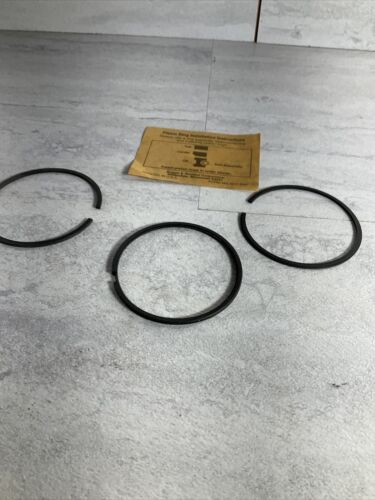 NOS Briggs and Stratton 498680 Standard Ring Set OEM (6922797777079)